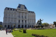 El Centro Cultural Kirchner ahora se llamará “Palacio Libertad”