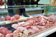 El consumo de carne retrocedió casi 18% con respecto al 2023 y marca un triste récord