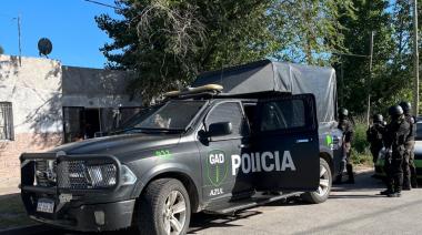 Un conflicto vecinal terminó con un herido de arma de fuego y cuatro allanamientos