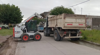 Se realizan tareas de mantenimiento en distintos puntos del casco urbano