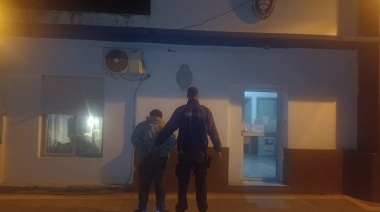 Quiso robar cables de telefonía celular y lo apresaron