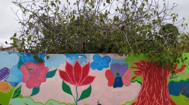 La Dirección de Políticas de Género finalizó la pintada del mural en su sede