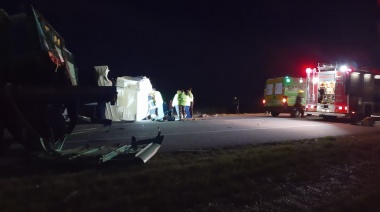 Choque frontal entre dos camiones: fallecieron ambos conductores