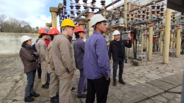 Estudiantes de la EET N° 2 visitaron la oficina técnica del Servicio Eléctrico