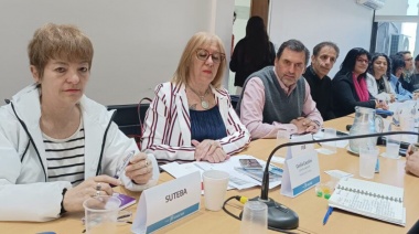 Kicillof confirmó un nuevo encuentro paritario para docentes y estatales