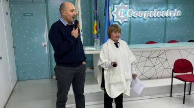 Emotivo cierre del taller "Tejiendo historias cooperativas"