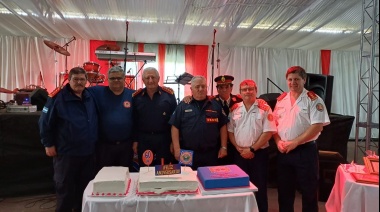 Bomberos de Olavarría participó del 60° aniversario de la Asociación de Bomberos Voluntarios de Tapalqué