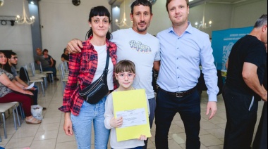 Más de 250 familias firmaron la escritura de sus hogares