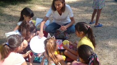 Se llevan adelante charlas sobre alimentación saludable en el Piletón de La Máxima