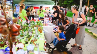 “Atardecer de Feria” volvió a convocar una multitud de personas