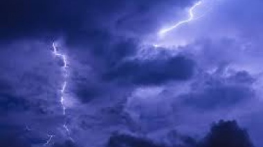 Rige un alerta naranja por fuertes tormentas