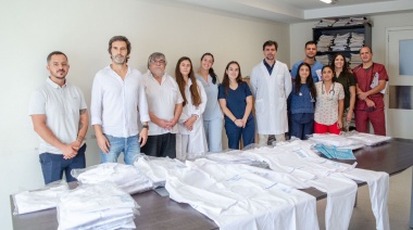 El municipio entregó indumentaria para residentes de las distintas especialidades del Hospital Municipal