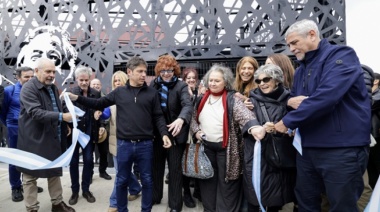 Kicillof inauguró el Centro Cultural Kirchner en Isla Maciel