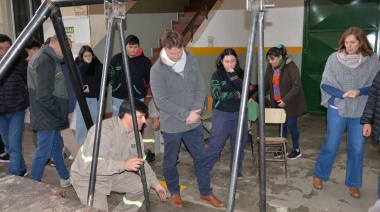 El Intendente Maximiliano Wesner visitó la Escuela de Educación Técnica Nº 2 “Luciano Fortabat”