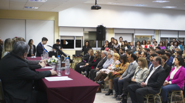Graduados de la Facultad de Ciencias Sociales recibieron sus títulos de grado