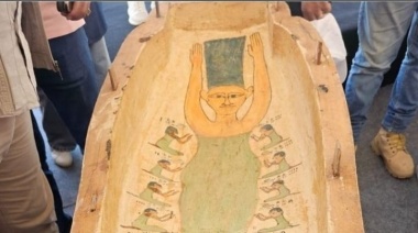 Arqueólogos egipcios alucinan al encontrar un sarcófago de 3.500 años de antigüedad idéntico a Marge Simpson