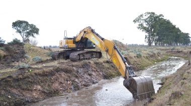 El Municipio lleva adelante trabajos preventivos en canales de la ciudad