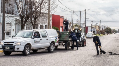 El Municipio continúa con trabajos de bacheo en distintos puntos de la ciudad