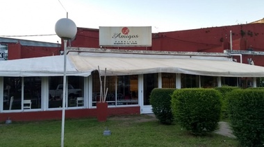 Crisis Comercial: la clásica parrilla "Los Amigos" del Club Racing permanece cerrada luego de 11 años de trabajo ininterrumpido