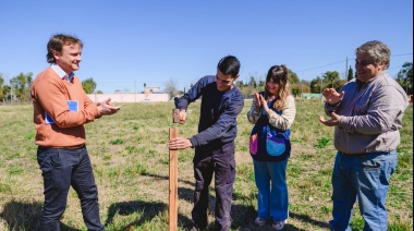 El Intendente Wesner recorrió con las familias los lotes del nuevo barrio que se está gestando