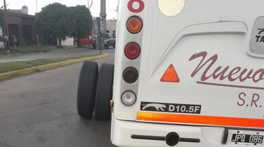 Un colectivo de Nuevo Bus casi pierde una rueda en pleno recorrido