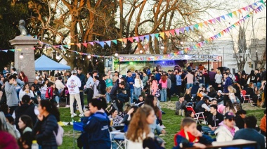 Una multitud acompañó la primera edición de “Primavera Cervecera”