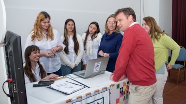 Ante un Salón Rivadavia colmado de estudiantes secundarios cerró la Semana de la Conciencia Ambiental