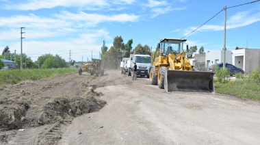 El intendente Wesner recorrió el barrio Minero y supervisó trabajos de mantenimiento de calles