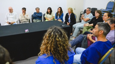 Maximiliano Wesner recibió a médicos del sistema de salud en su día
