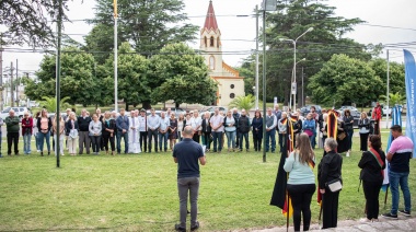 Maximiliano Wesner encabezó el Acto Protocolar por el aniversario de Colonia Hinojo