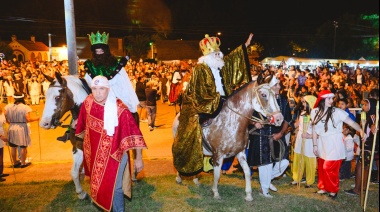 Una multitud disfrutó y se emocionó en una nueva edición de la Fiesta de Reyes Magos