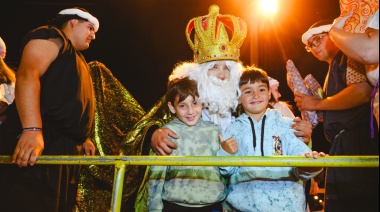 Una multitud disfrutó y se emocionó en una nueva edición de la Fiesta de Reyes Magos