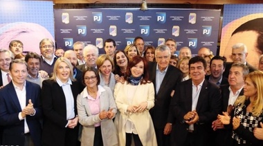 Para el PJ, con la fórmula Fernández-Fernández comienza “una nueva etapa para derrotar a Macri”