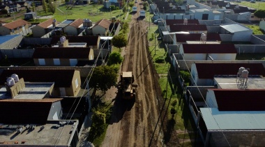 Trabajos de mantenimiento de calles en los barrios Educadores, Villa Aurora y Parque Arano
