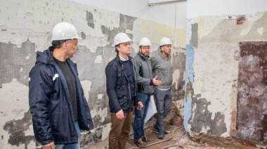 El intendente Wesner visitó las obras de refacción y ampliación de la Escuela N° 57