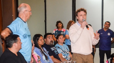 Wesner: “Hoy todos somos Loma Negra, este club va a seguir abierto”