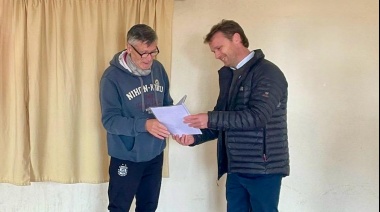 El intendente Wesner visitó el Club La Esperanza