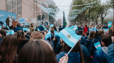 Olavarría festejó el 25 de Mayo con un histórico y masivo Desfile Patrio