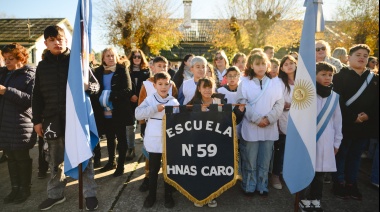 Multitudinario festejo por el Día de la Bandera