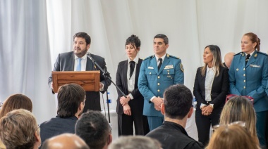 El intendente Wesner y el ministro Juan Martín Mena encabezaron el acto por el Día del Agente Penitenciario