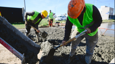 En marcha la obra de pavimentación con hormigón en el barrio Pickelado