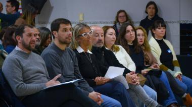 Más de 250 docentes, no docentes y auxiliares acompañaron a Maxi Wesner en un encuentro de educación