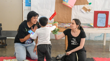 Iniciaron un taller de vinculación literaria para madres e hijos en una cárcel de Los Hornos