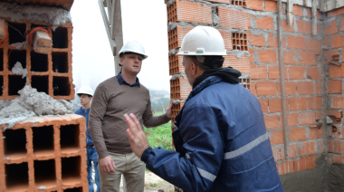 El intendente Wesner recorrió la obra de la playa de camiones de Sierras Bayas