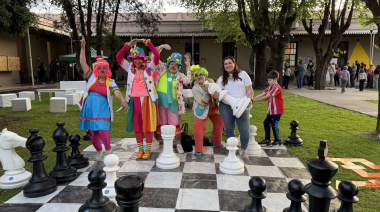 La Feria Libros en Olavarría y el Festival del Libro cerraron su primera jornada con la presentación de Florencia Canale