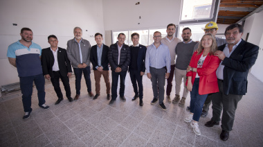 Kicillof recorrió los avances de obra de un nuevo jardín maternal en Benito Juárez