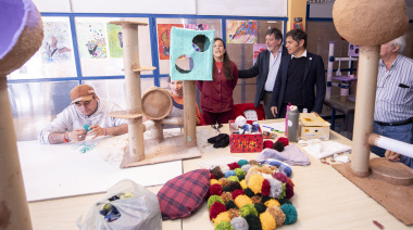 Kicillof recorrió los avances de obra de un nuevo jardín maternal en Benito Juárez