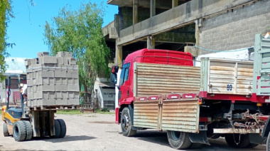 En una cárcel bonaerense de Sierra Chica fabricaron bloques de concreto para proyectos solidarios