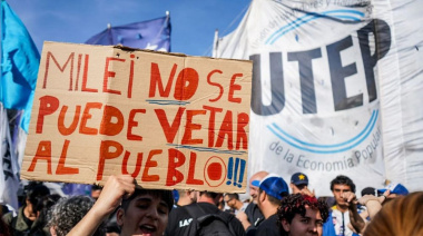 Movimientos sociales marchan para presionar a Milei con un bono de fin de año