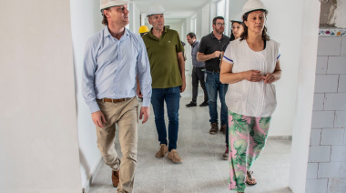 El intendente Maximiliano Wesner recorrió la obra de ampliación de la Escuela N° 57